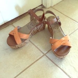 Platform wedges